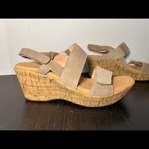 Naot Resort Sunrise Strappy Wedge Sandals Almond Suede Womans EU 39/US 8-8.5